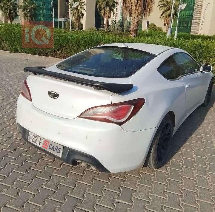 هيونداي جينيسيس كوبيه